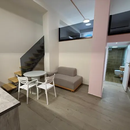 Sunset Duplex *
